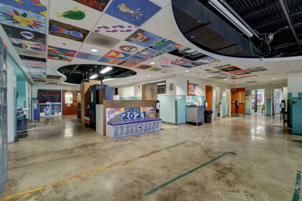 8-121_Hunt_St_Interior-Open-Space-alt
