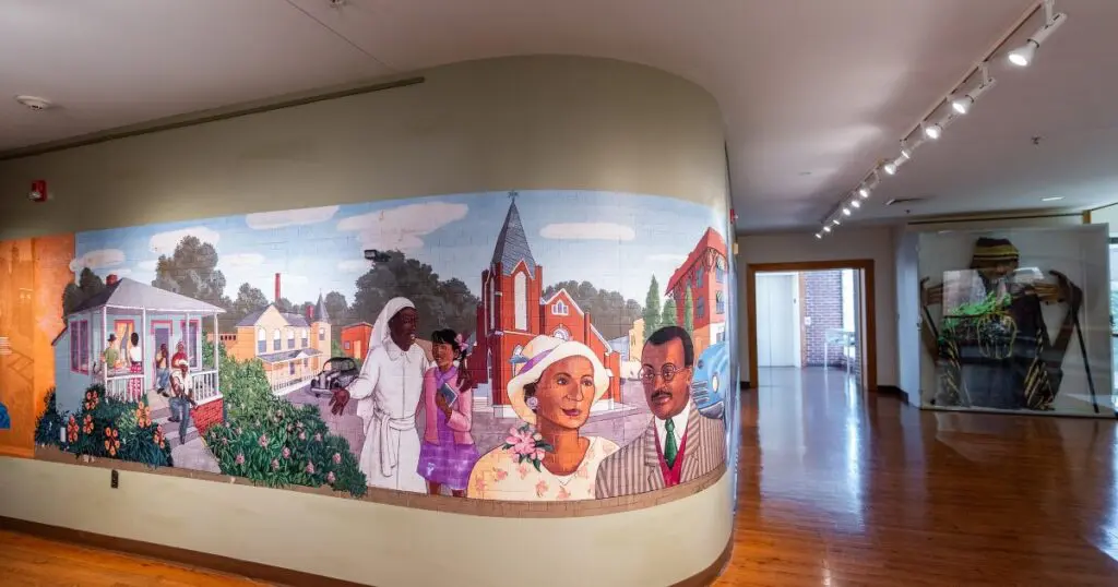 HAYT027_Hayti-Mural_DiscoverDurham_91852798b59be8b28fc00edfe4aec23a