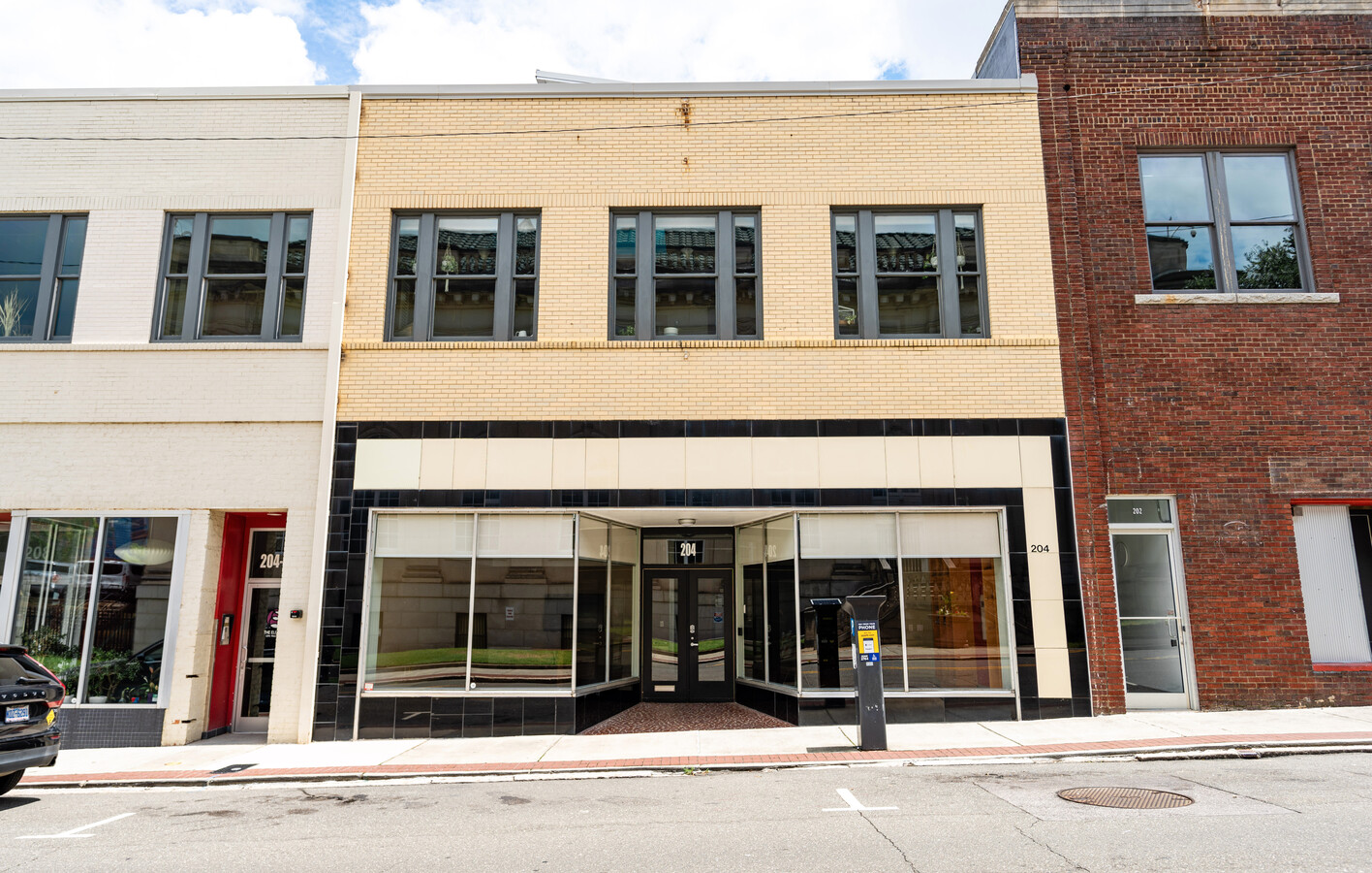 204 Rigsbee Ave.