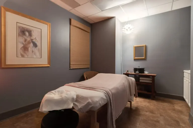 Massage bed in relaxing room
